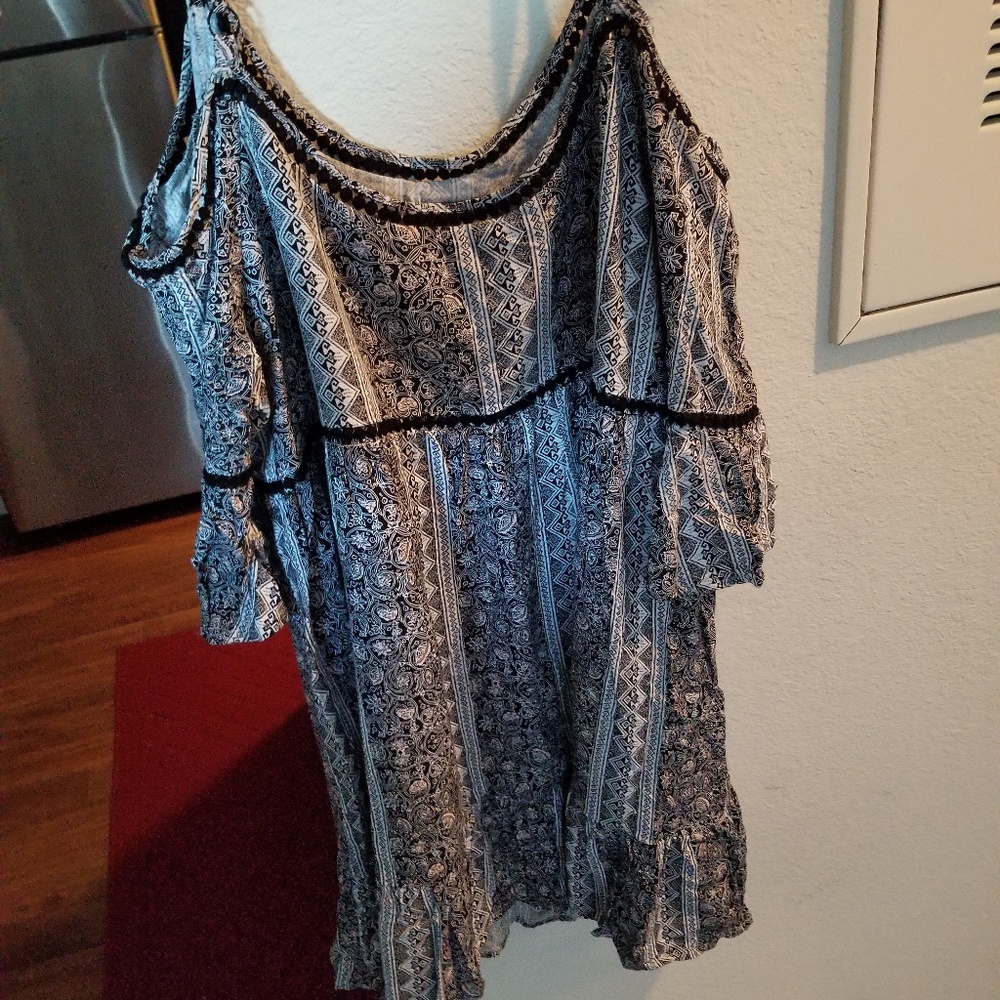Size 2 Bohemian Chic Cold Shoulder Dress